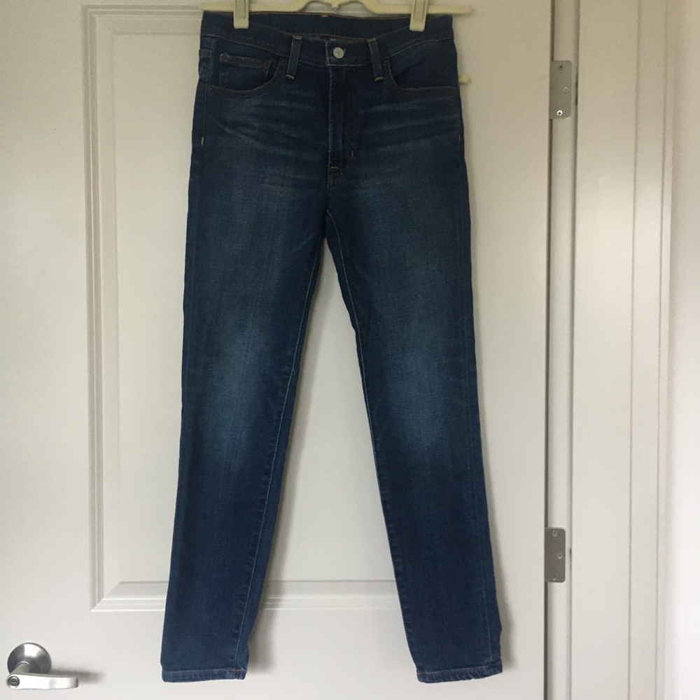 Frye straight leg/skinny jeans NWOT